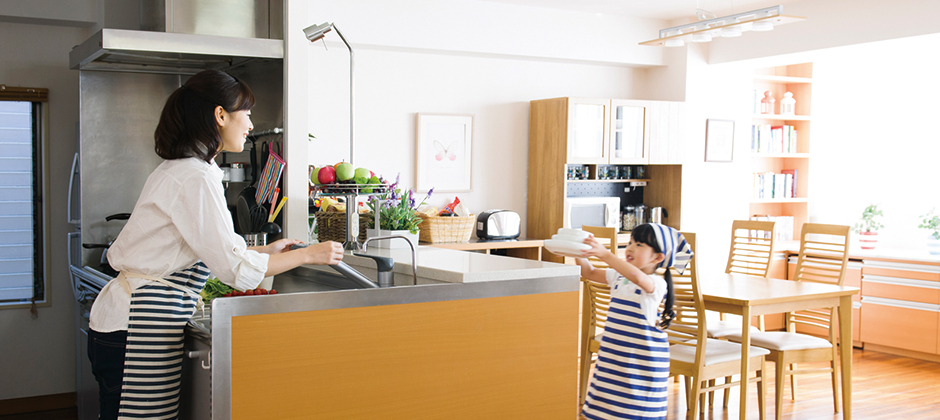 実物を目で見て、手で触れて、リフォーム後の生活を体感できます。