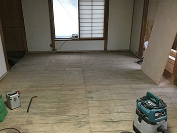 リビング施工中