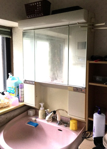 洗面施工前