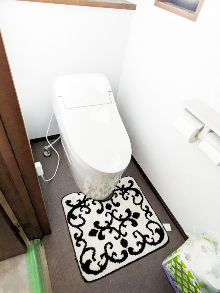 北欧風壁紙が彩る快適空間！古いトイレをリフレッシュ